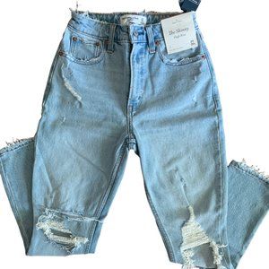NEW Abercrombie & Fitch (Curve Love) The Skinny High Rise Jeans